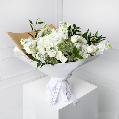 Jardin Blanc Bouqs - Fresh Flowers - BLACK AND BLANC