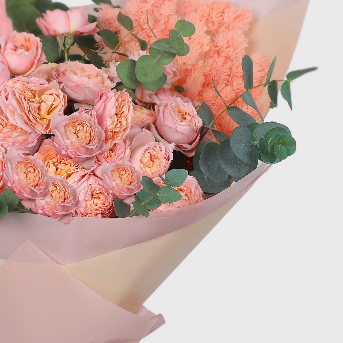 Julietta Peach in Box - Fresh Flowers - BLACK AND BLANC