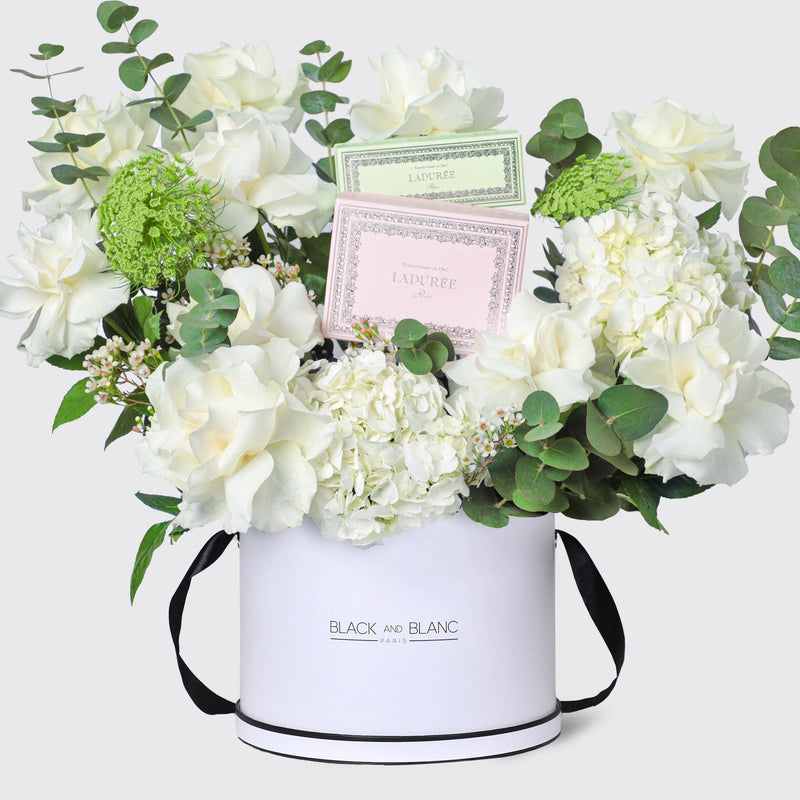Laduree (Macaron) - BLACK AND BLANC