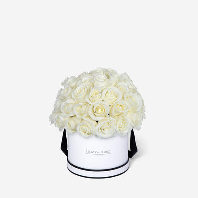 White Dôme in Box - Fresh Flowers