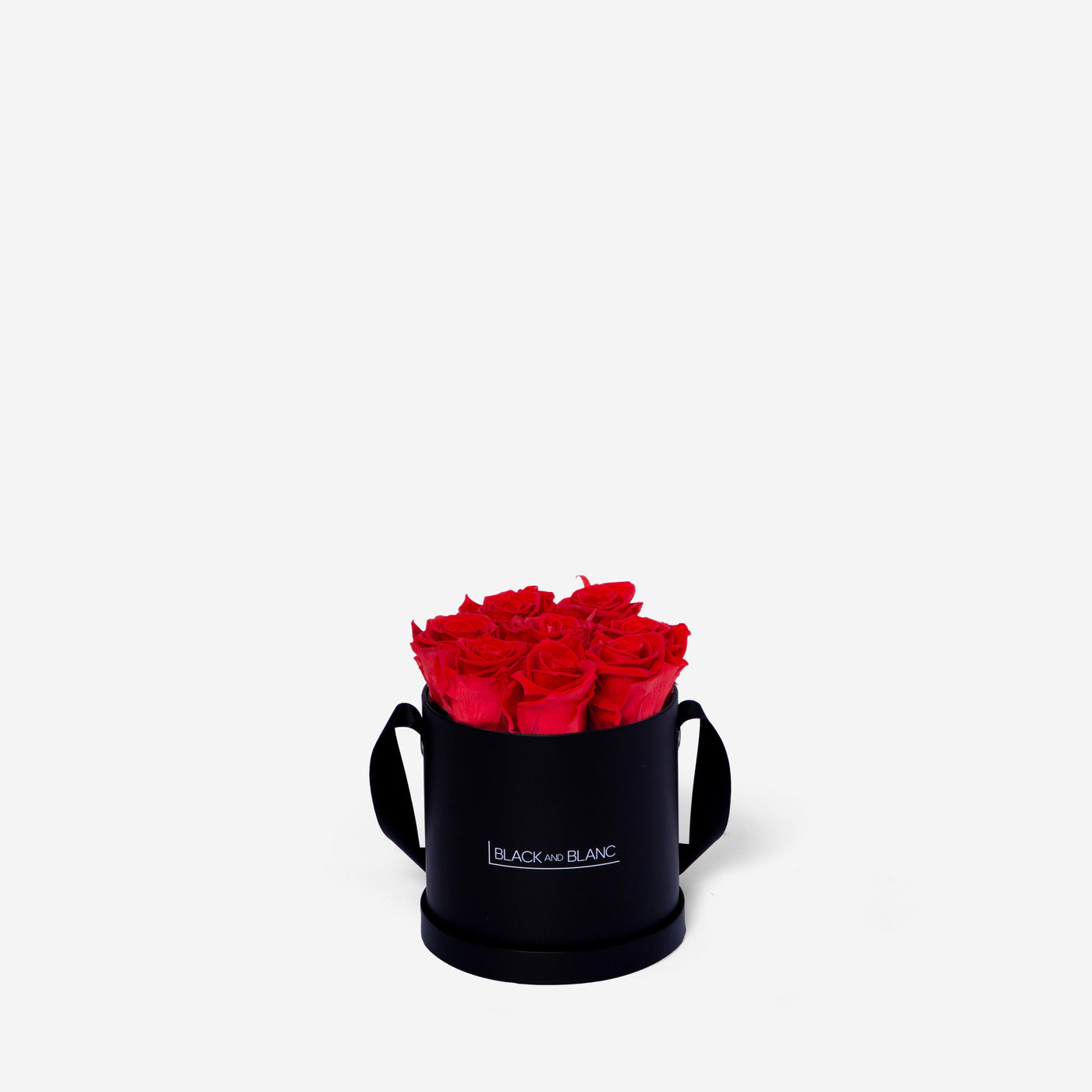 Vibrant Red Round - Infinity Roses - BLACK AND BLANC