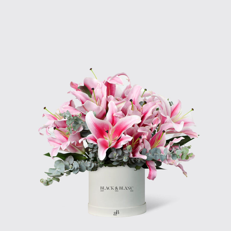 Lilies in Box - BLACK AND BLANC
