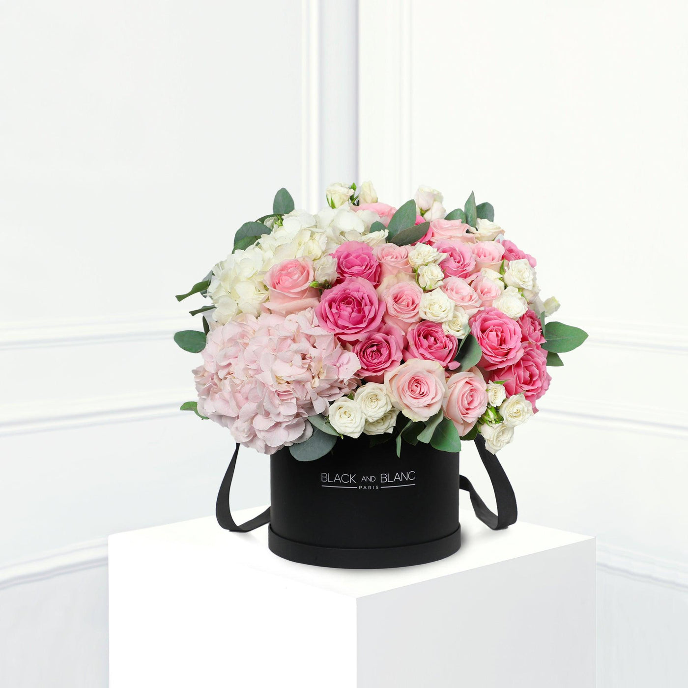 Notre Dame BouqBox - Fresh Flowers - BLACK AND BLANC
