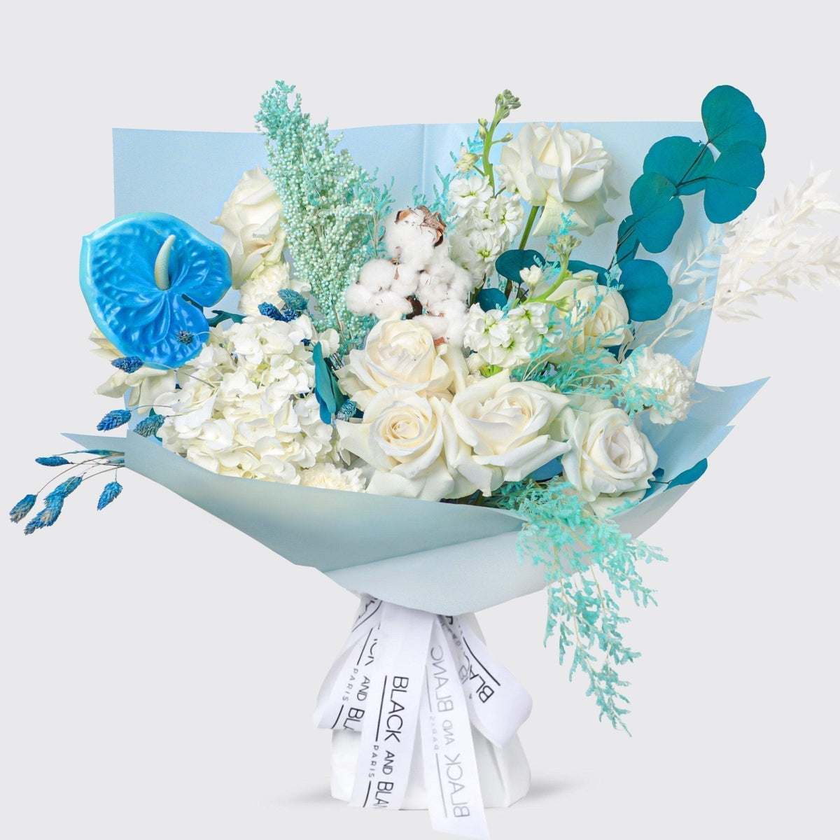 Parisian Grandeur Bouq - BLACK AND BLANC