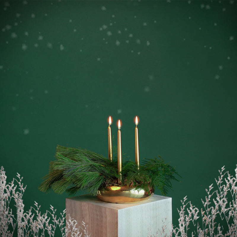 Pine Centerpiece - BLACK AND BLANC