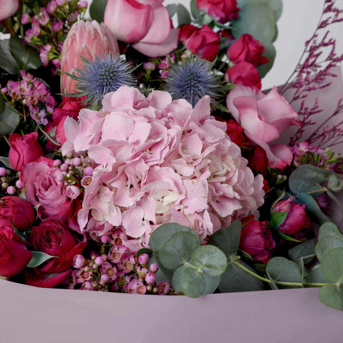 Pretty in Pink Bouquet - BLACK AND BLANC