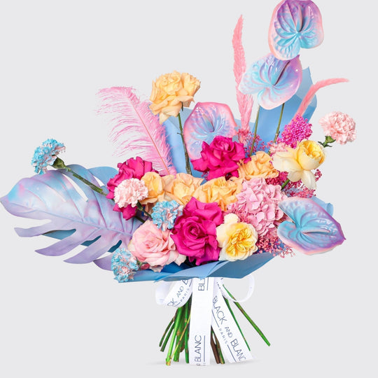 Radiant Reverie Bouquet - BLACK AND BLANC
