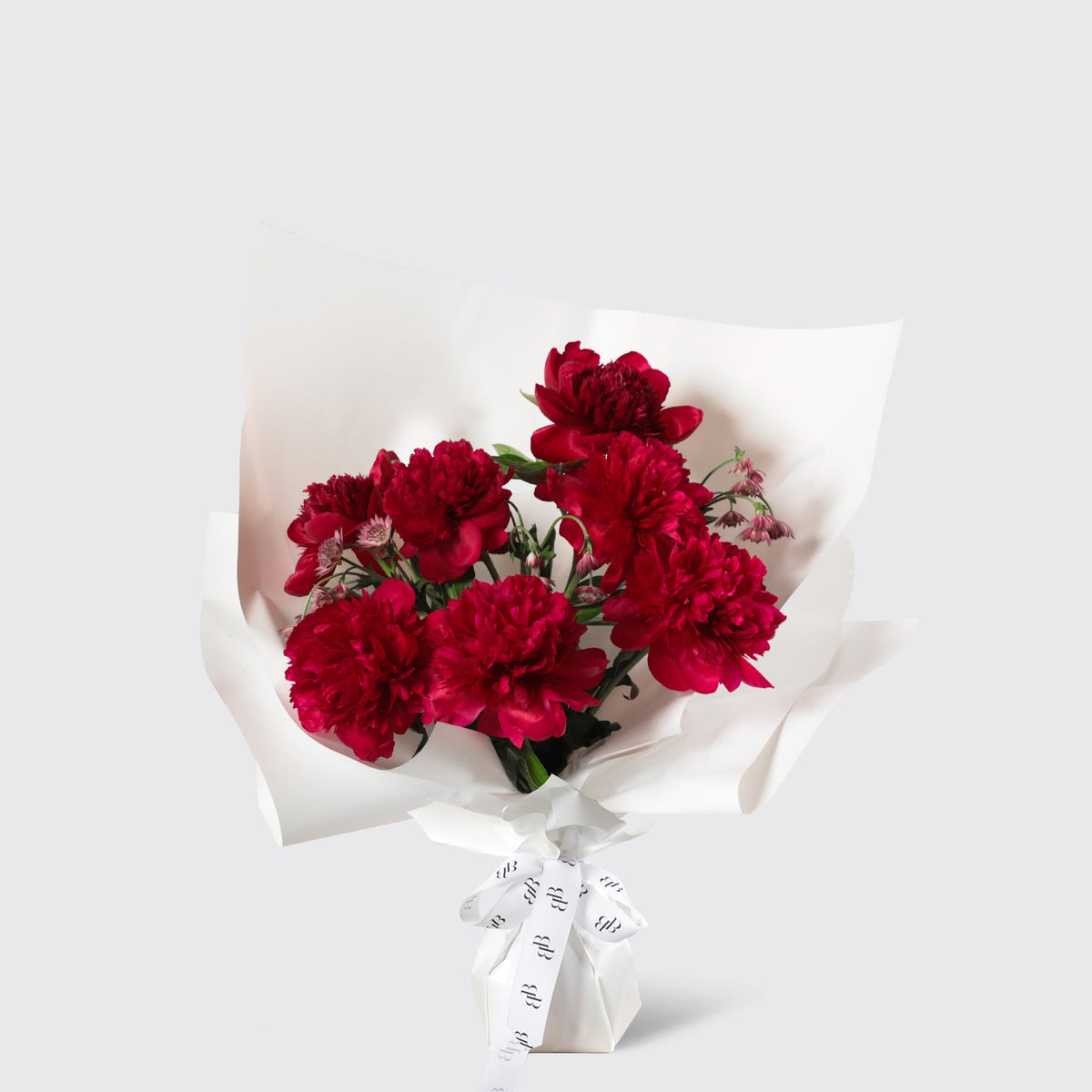 Red Peony Bouquet - BLACK AND BLANC