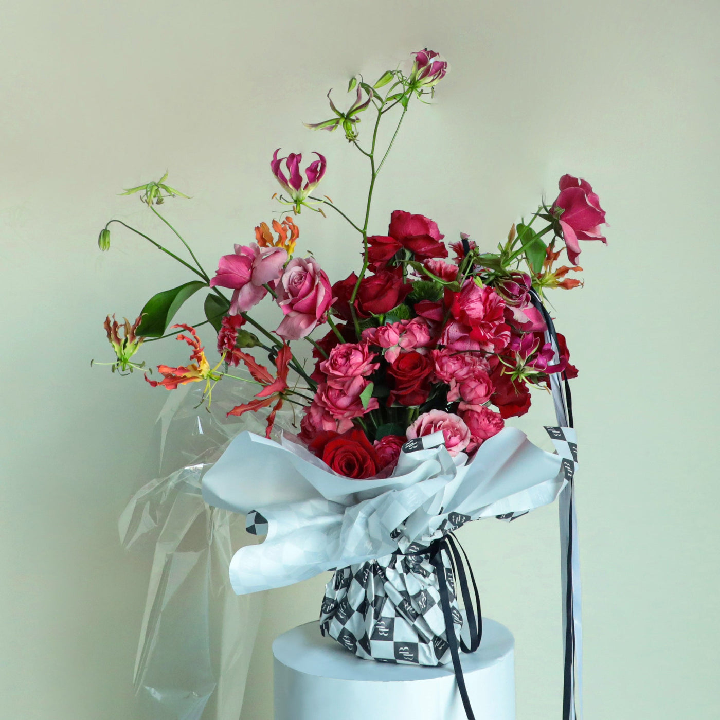 Red Queen in Box Bouquet