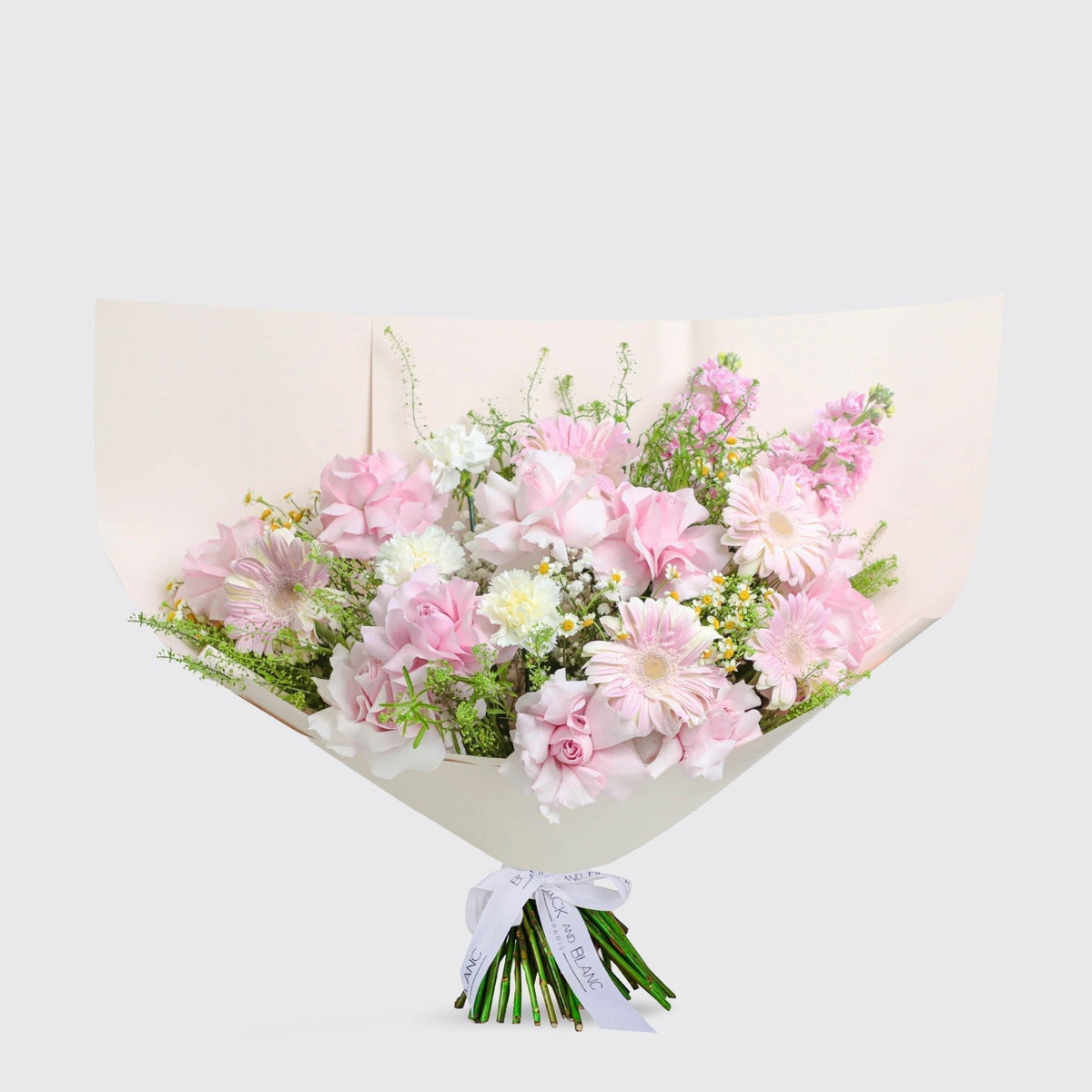 Rêverie Rosée Bouquet - BLACK AND BLANC