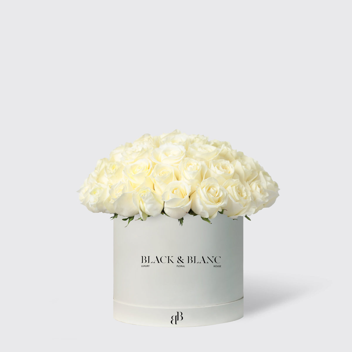 Красные розы в коробке