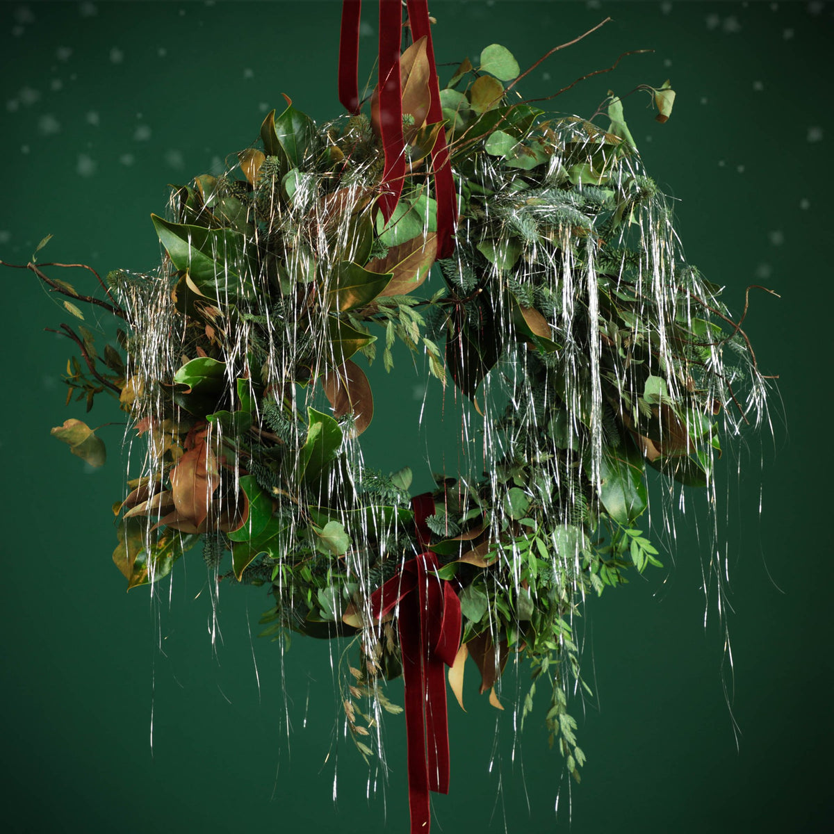 Rustic Velvet Wreath with Tinsel - BLACK AND BLANC