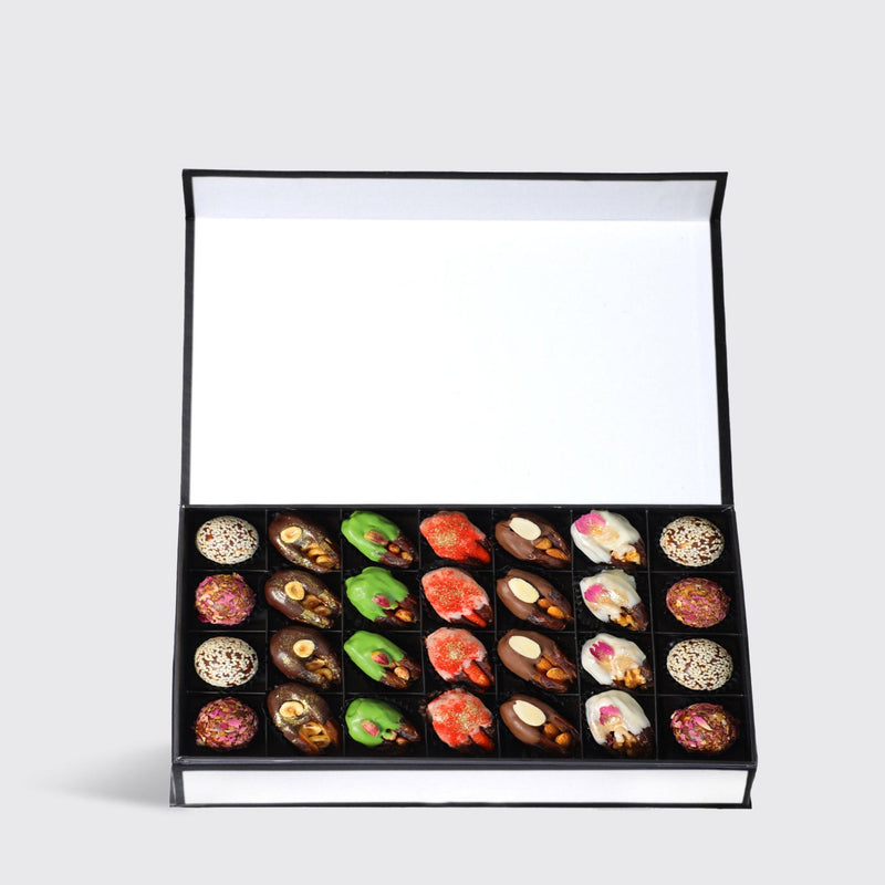 Stuffed dates dipped in Chocolate (28Pcs) - BLACK AND BLANC