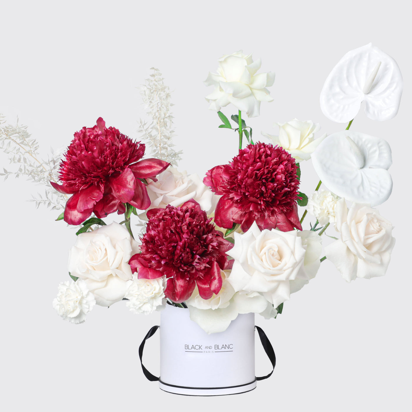 Timeless Beauty Peonies in Box - Le Medium / White