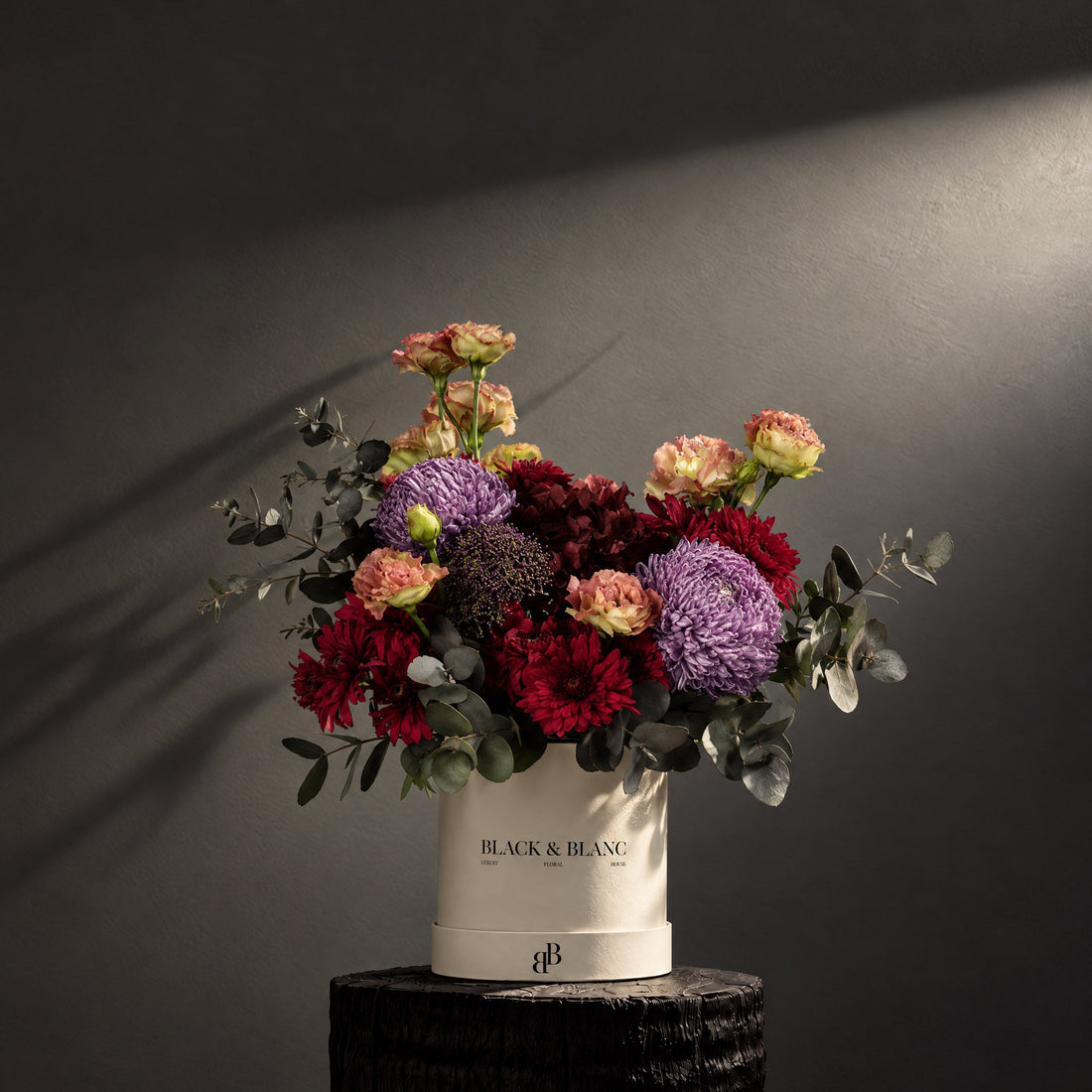 Velvet in Box - BLACK & BLANC