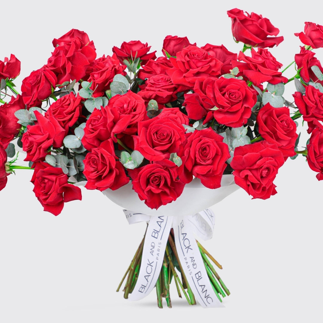 Vivid Passion Bouq - BLACK AND BLANC