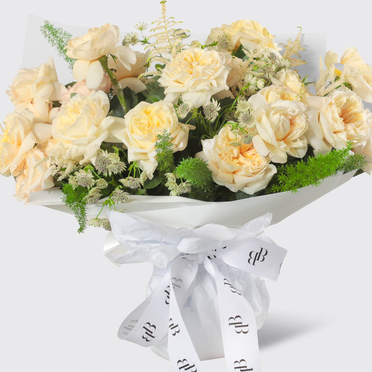 Wild Champagne Garden Rose Bouquet - BLACK AND BLANC