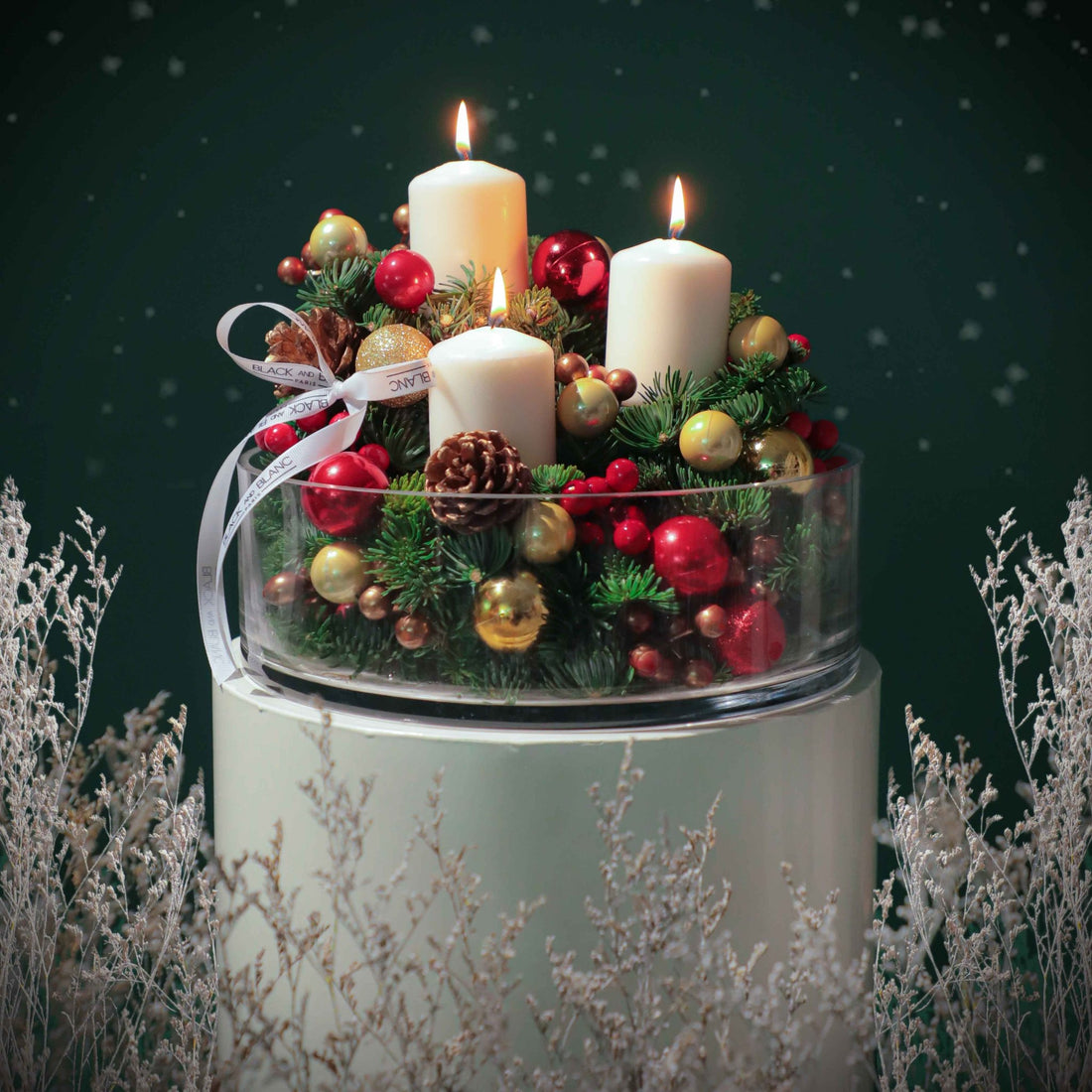 Yuletide Lights Centerpiece - Fresh Flower - BLACK AND BLANC