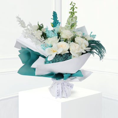 Breakfast at Tiffany's Bouqs - Fresh Flowers - BLACK AND BLANC