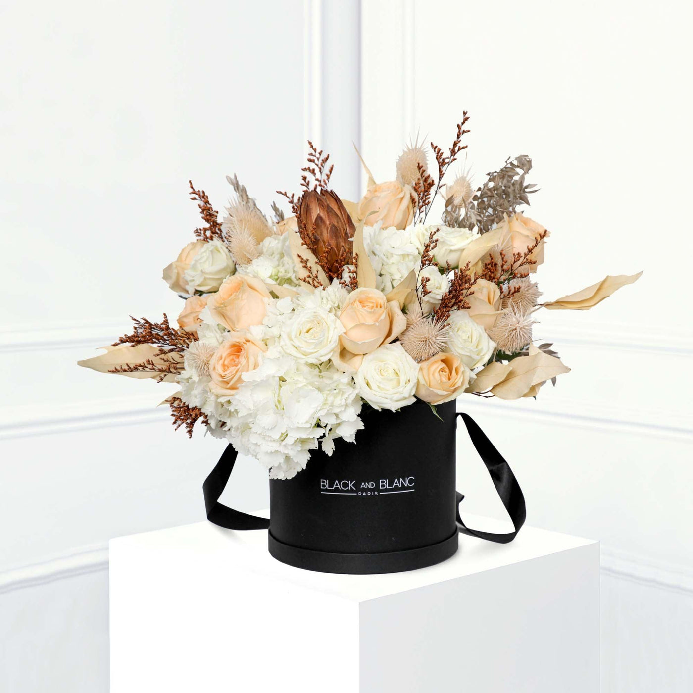 Pantheon BouqBox - Fresh Flowers - BLACK AND BLANC